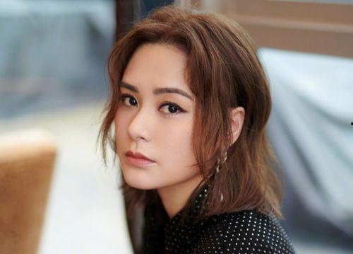 娱乐吃瓜女明星恋爱,瓜田里的爱情故事，女明星们的甜蜜纠葛